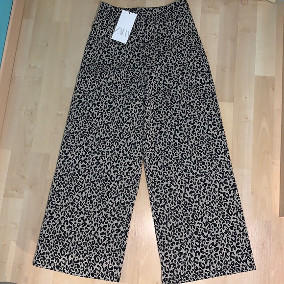 ZARA Animal Print Wide Leg High Rise Crop Pants - Picture 3 of 8